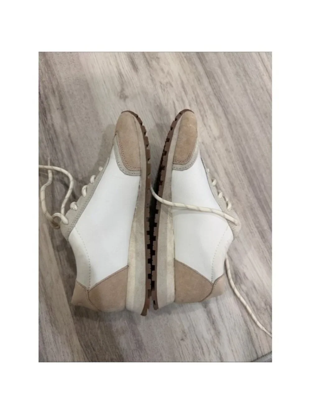 Tory Burch Destiny Trainer  Casual Suede-Trim Sneakers in Beige and White size 6